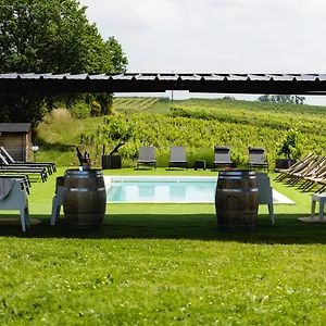 **** Aparthotel Chateau De Tauzies, The Originals Relais Frankrijk