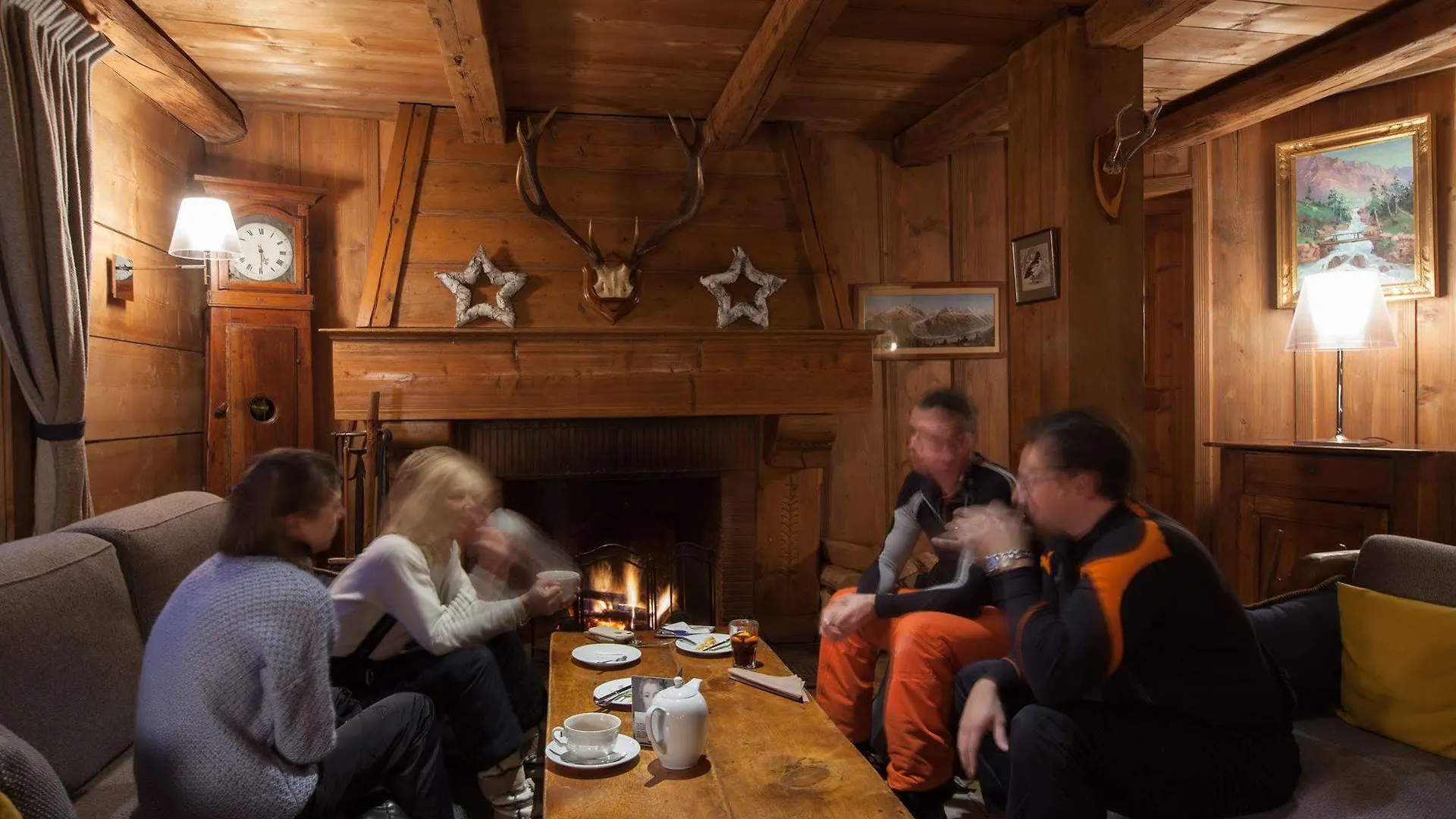 Au Coin Du Feu Hotel Megève